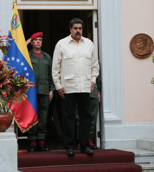 Presidente Maduro encabezó reunión con Alto Mando Político e integrantes de la FANB en Miraflores