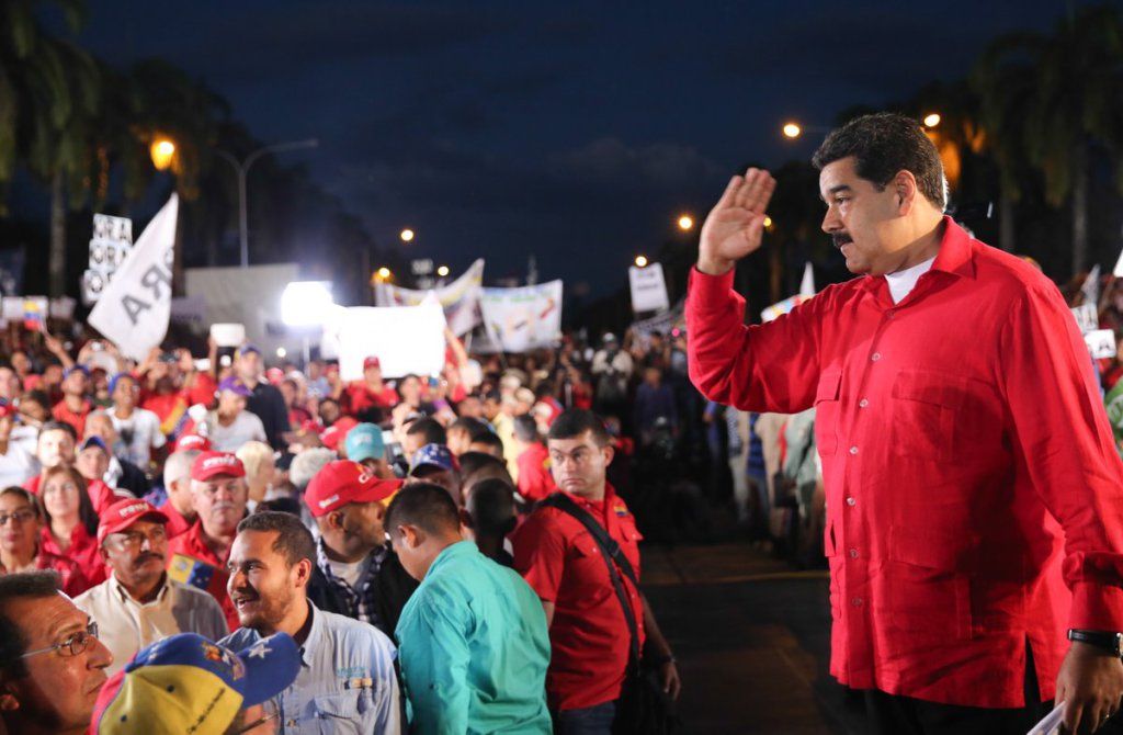 Presidente Maduro convocó a miembros de la milicia y a militares retirados a participar  en “marcha antigolpe” el 17 de diciembre