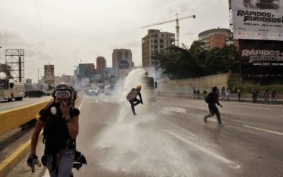 Gases, perdigones y agua fue la “receta” de la GNB para dispersar Marcha de la Salud