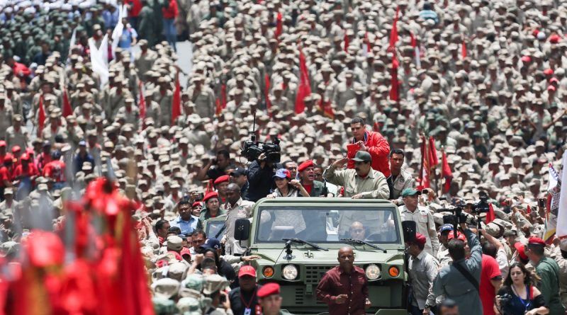 Presidente Maduro propone sumar un millón de milicianos para 2019