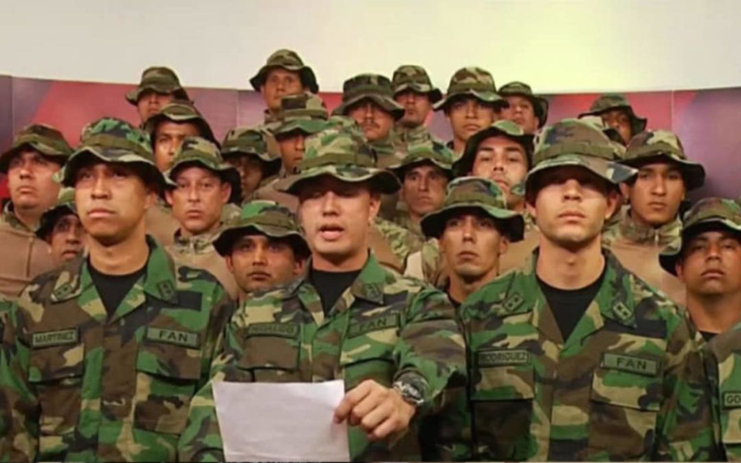 Grupo de militares venezolanos desconoció a Nicolás Maduro en Perú