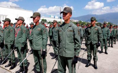 Abren investigación a 221 militares de la Armada