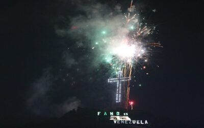 FANB inició festividades navideñas con encendido de la Cruz en Fuerte Tiuna #5Nov