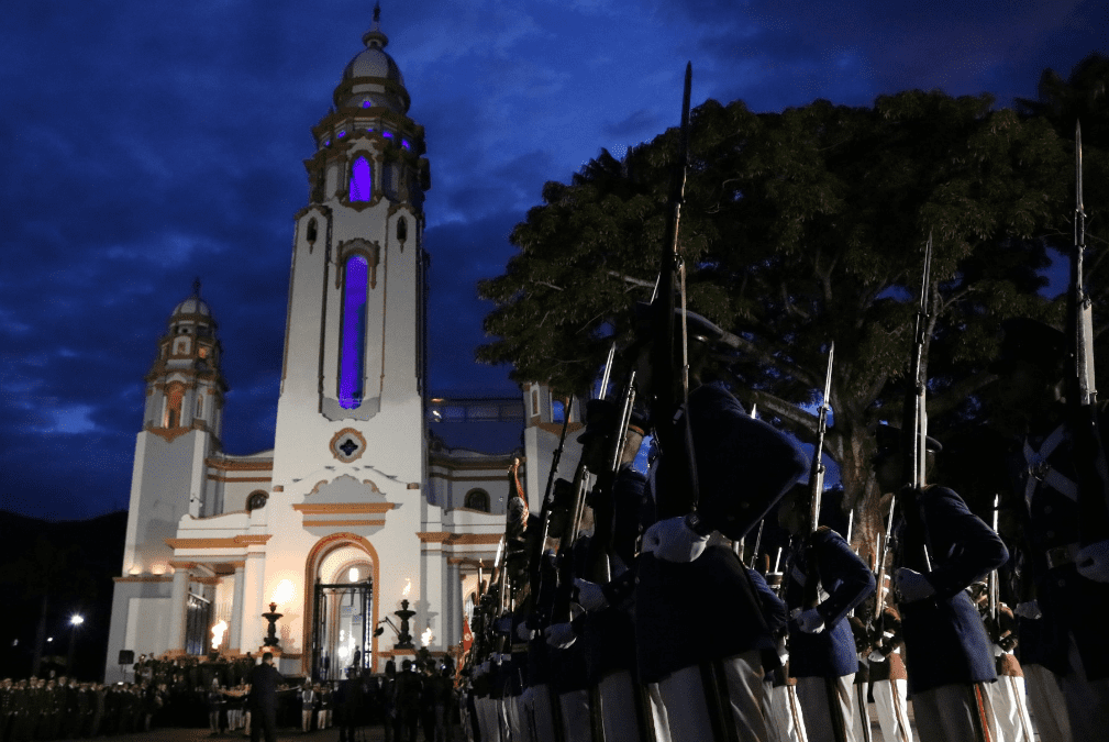 Maduro: La Fanb hoy está más unida y cohesionada que nunca