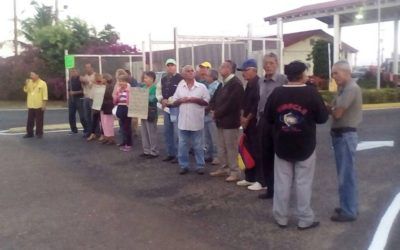Jubilados de Pdvsa protestaron por tercer día en San Tomé y bajo amenaza de la GNB