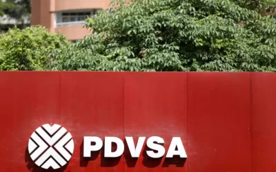 VOA: Siete trabajadores de PDVSA arrestados enfrentarían cargos de terrorismo por falla equipo: fuentes