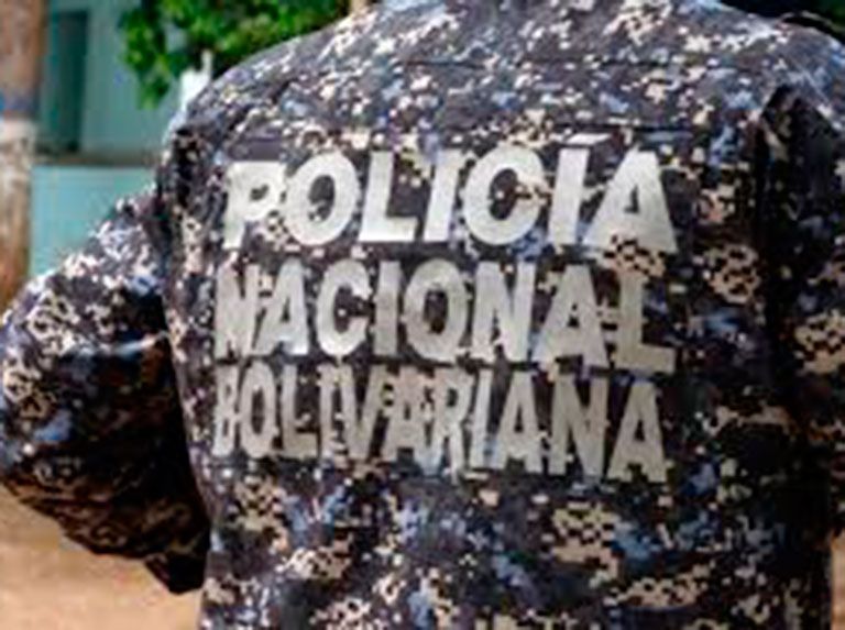 Más de cuatro funcionarios policiales o militares, son asesinados en Venezuela al mes