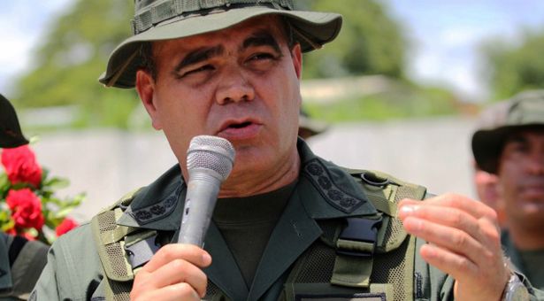 Padrino López admitió que hay oficiales desertores en la FANB: “No saben la cantidad”