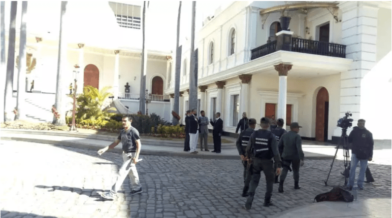 Palacio Legislativo amanece con refuerzo militar previo a discusión sobre Ley de Amnistía