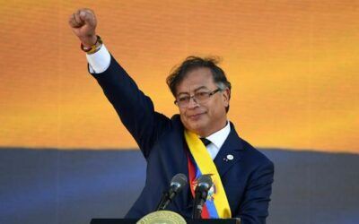 Gustavo Petro anuncia un cese al fuego bilateral, con cinco grupos armados en Colombia por seis meses