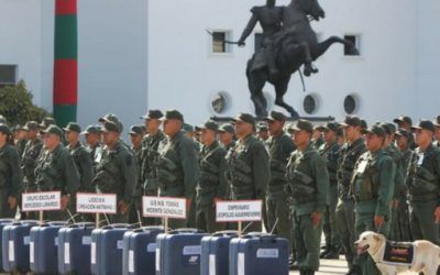 Maduro: 370.000 hombres de la FANB y la milicia cuidarán calles y centros electorales el 20-M