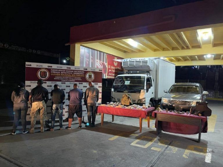 Táchira: Detenidos tres policías de Carabobo y dos civiles con más de 400 mil euros #6Sep