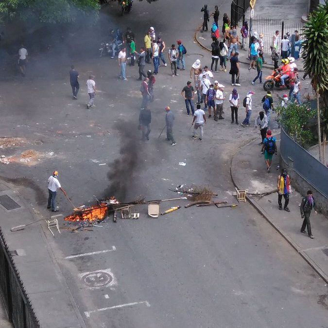 GNB reprimió protesta en Bello Monte con bombas lacrimógenas