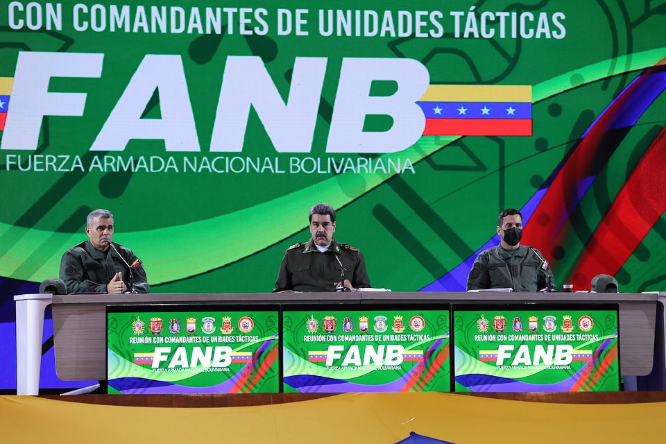 Maduro realizó reunión con unidades tácticas de la FANB