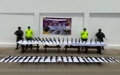 Colombia: incautan armas de la FANB en manos de Los Rastrojos