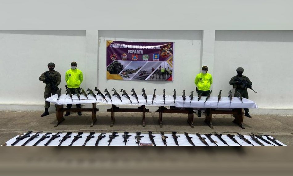 Colombia: incautan armas de la FANB en manos de Los Rastrojos