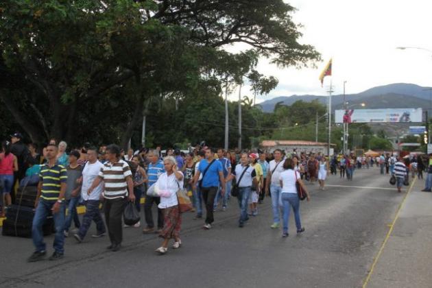 Unas 50 mil personas han cruzado la frontera colombo-venezolana luego de la reapertura