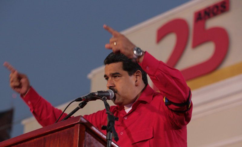 Maduro reincorporó y ascendió a 310 militares del 4F de 1992