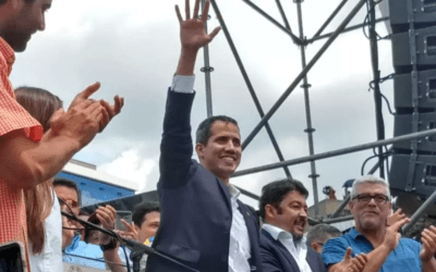 Guaidó emplaza a la Fuerza Armada a “detener los colectivos armados”, a su regreso al país