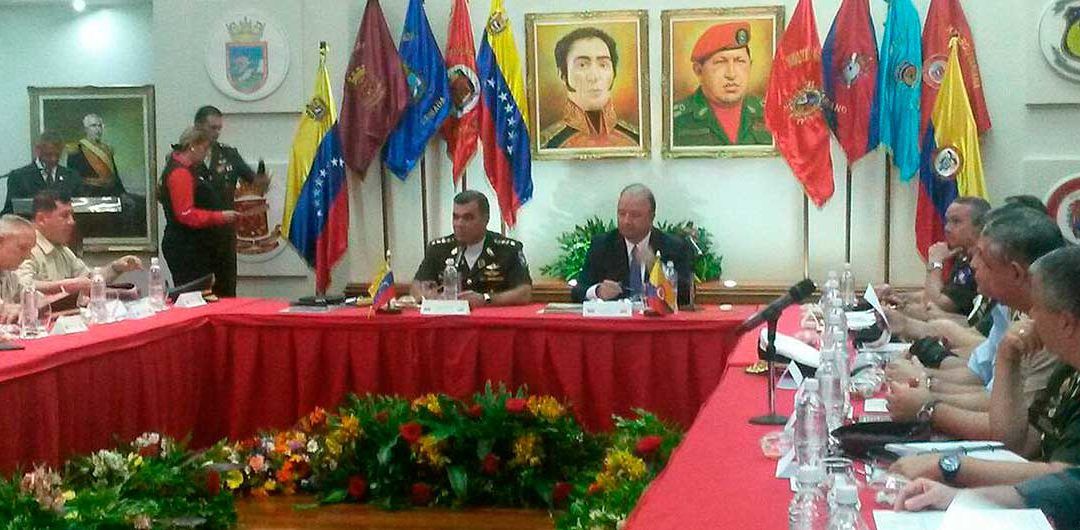 Ministros de Defensa colombiano y venezolano se reunieron para afinar estrategias en la frontera
