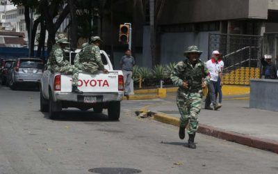 Efectivos militares resguardan instalaciones de servicios públicos