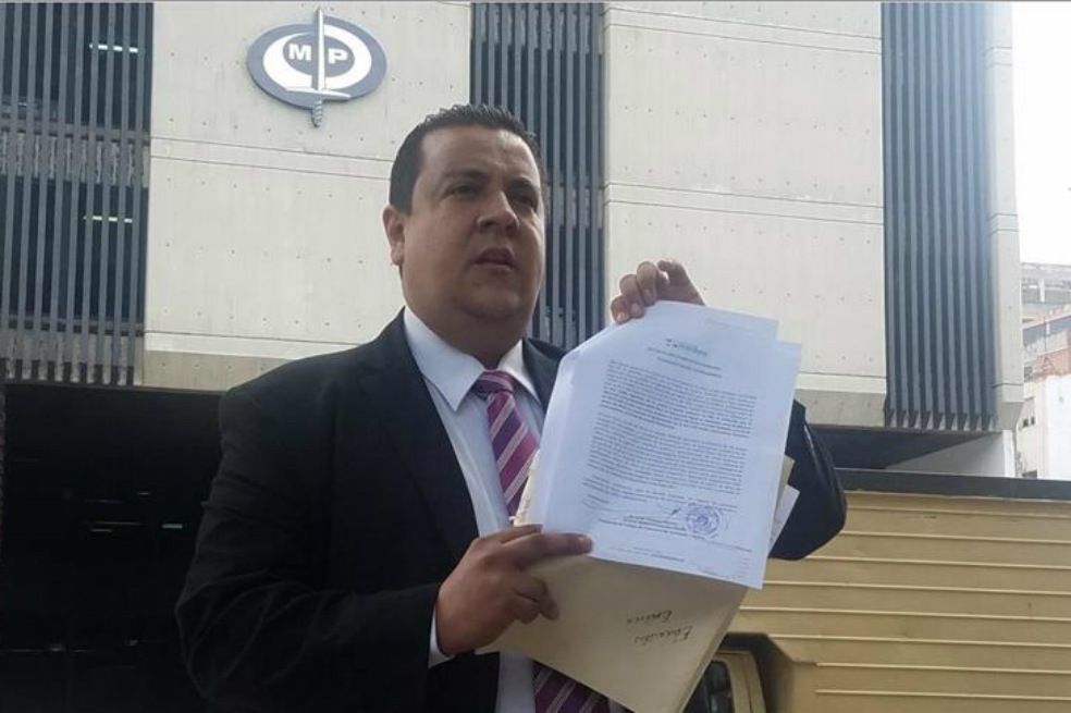 Denuncian presencia del ELN en escuelas de ocho estados de Venezuela