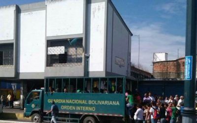 GNB y Ejército prestan servicio de transporte público ante paro en Carabobo #22Ene