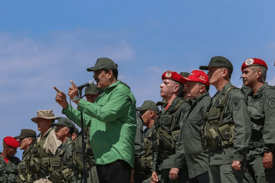Maduro anunció la conformación de más de 50 mil unidades populares de defensa