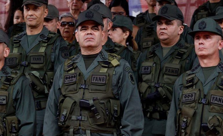 Padrino López pide a oposición sentarse de nuevo en mesa de diálogo