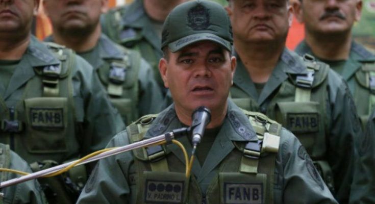 Padrino López: «Es una irresponsabilidad negarle las medicinas a un pueblo»