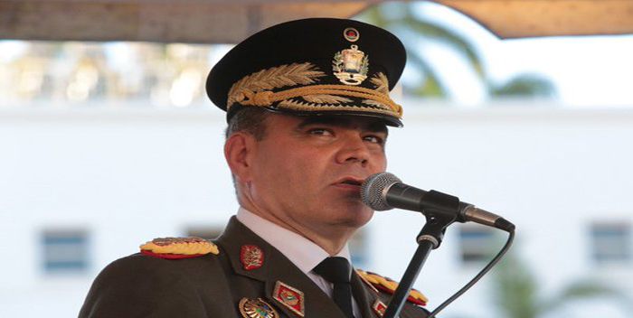 Padrino López condecoró a los oficiales con 30 años de servicio en la FANB