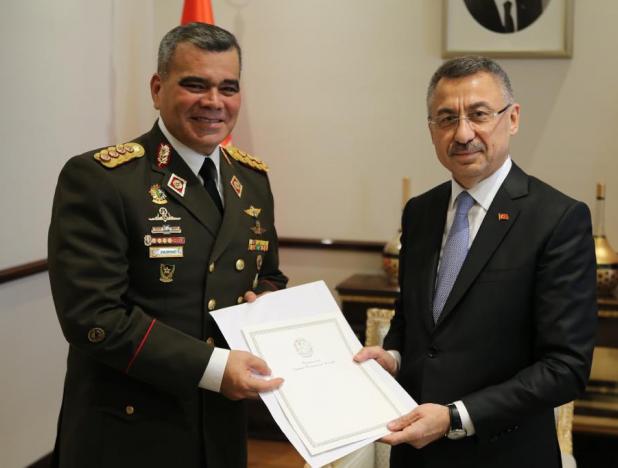 Padrino López entregó carta de salutación dirigida al gobierno y pueblo de Turquía