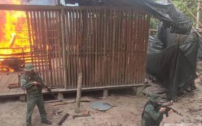 FANB destruye viviendas Tancol usadas para ecocidio en Yapacana