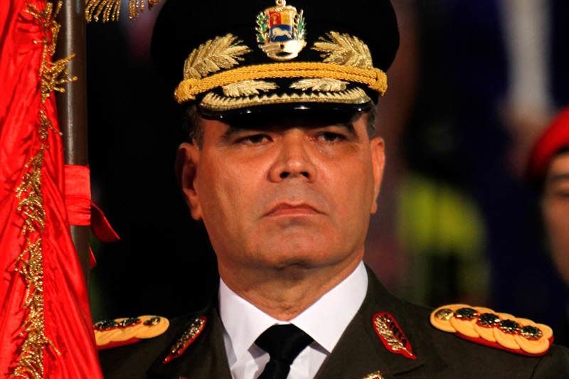 Militares piden ayuda a Padrino López ante la crisis de coronavirus