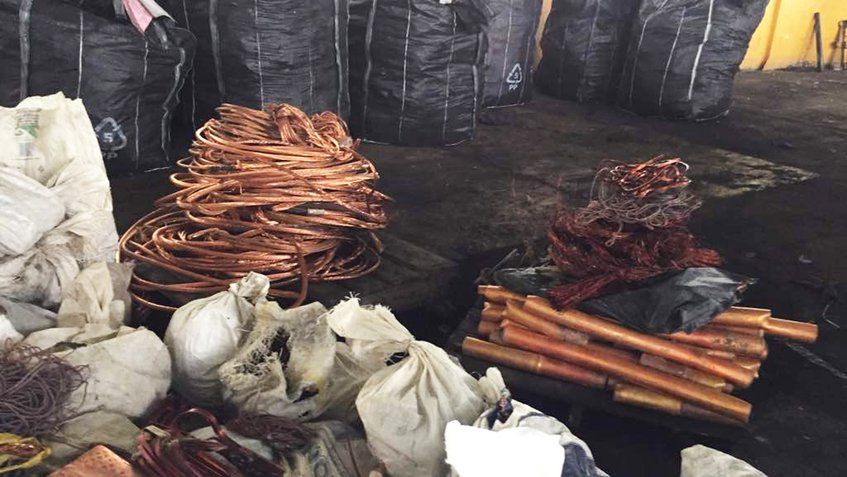 Fueron incautados 52 toneladas de material para la elaboración de plásticos en el estado Carabobo durante operativo militar