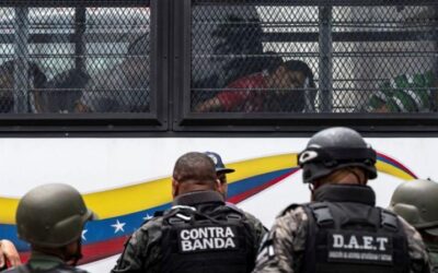 «Intervenir la cárcel de Tocorón no significa el fin del Tren de Aragua»: la megaoperación del gobierno de Venezuela con 11.000 efectivos para controlar el «búnker» de la organización criminal