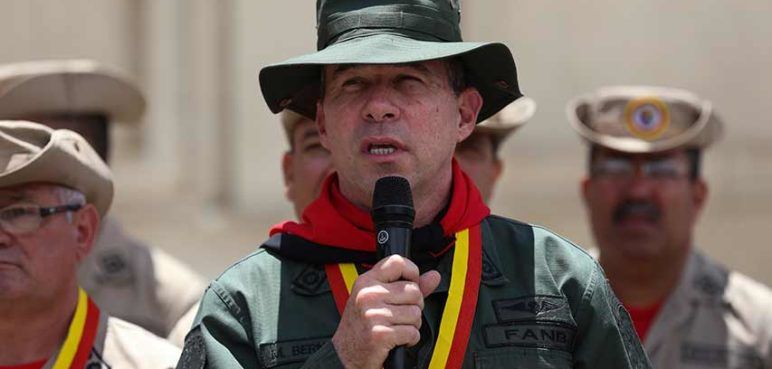 Bernal Martínez asumió la comandancia de la Milicia