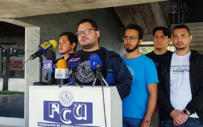 Estudiantes rechazan presencia de la PNB en la UCV y exigen respeto a la autonomía