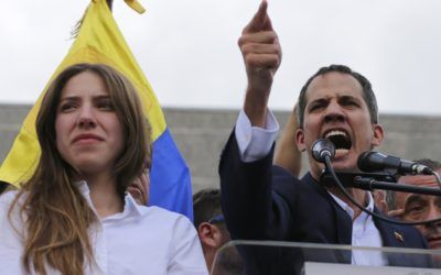 Juan Guaidó a los militares: “Es el momento de proteger al pueblo”