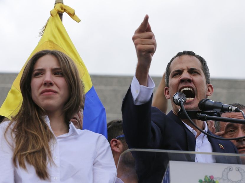 Juan Guaidó a los militares: “Es el momento de proteger al pueblo”