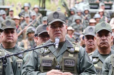 Padrino López: Papel de la FANB será de acompañamiento, custodia y seguridad del pueblo el 21N